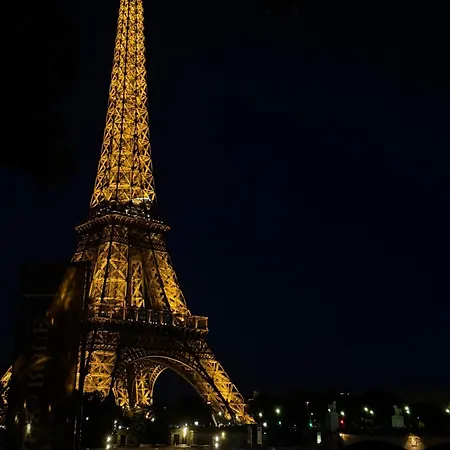 شقة One Bed And Living In Center 10mins Form Eiffel Tower,ac& Kitchen *